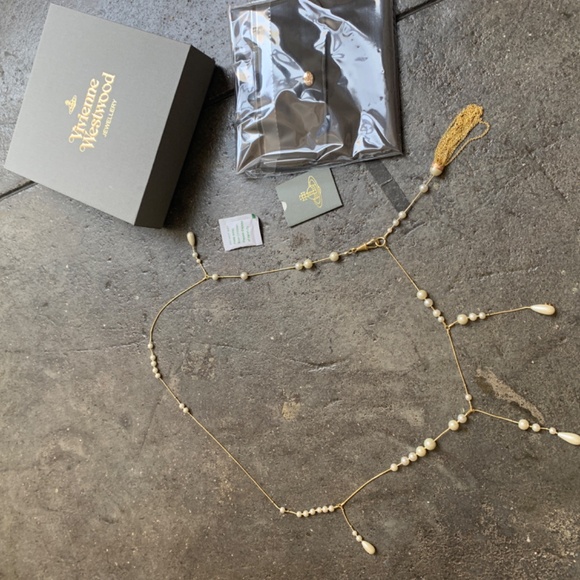 Vivienne Westwood Long High End Skattered Teardrop Pearl Necklace - Picture 10 of 10